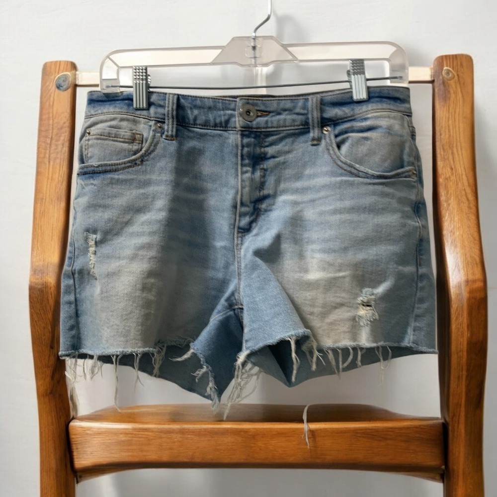 INC Denim‎ Shorts Distressed Raw Hem Light Wash Denim Casual Cute Size 4